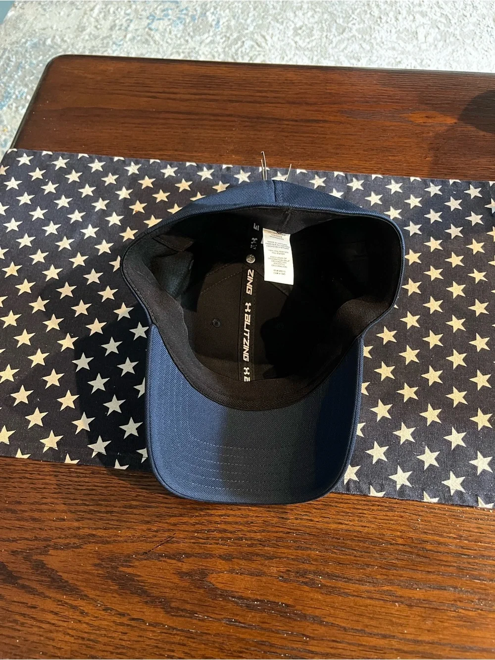 Under Armour Mens Navy Cap with American Flag Logo - Picture 5 of 5